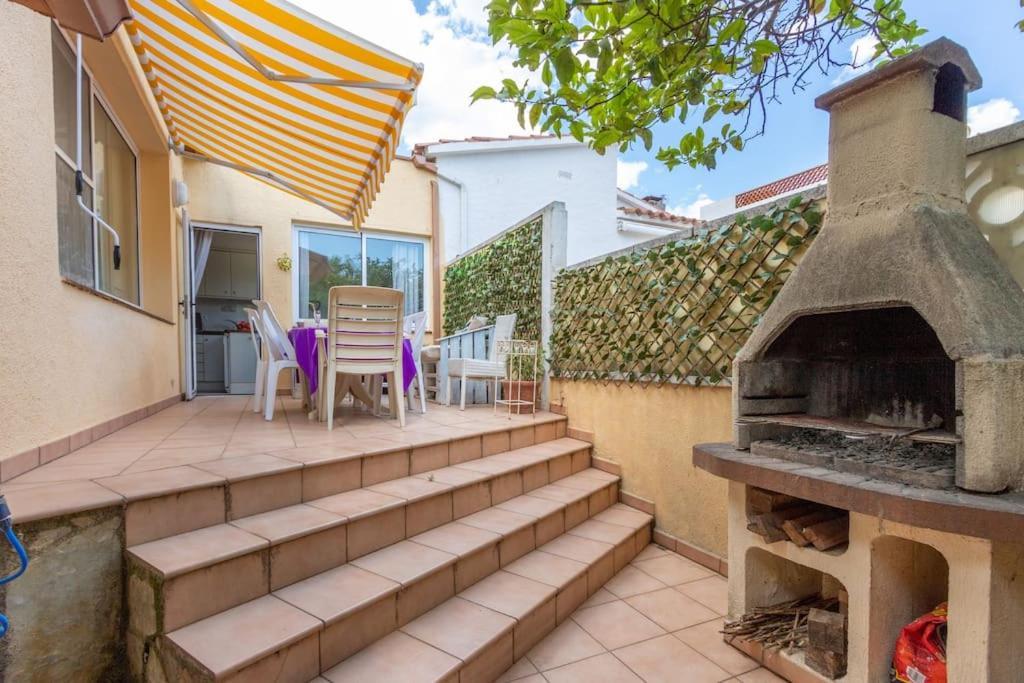 S46-Casa De Vacaciones Climatizada Con Piscina, En El Centro Junto Al Mar, Barbacoa Y Wiifi Empuriabrava Esterno foto