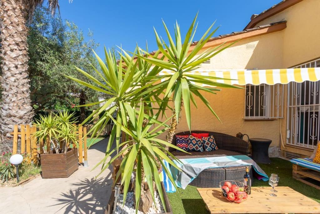 S46-Casa De Vacaciones Climatizada Con Piscina, En El Centro Junto Al Mar, Barbacoa Y Wiifi Empuriabrava Esterno foto